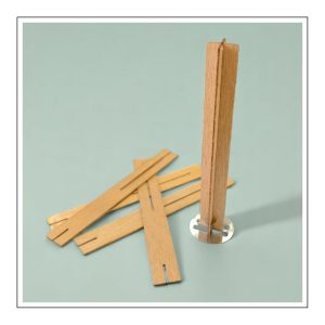 Kreuzförmiger Holzknoten 13 × 100 mm