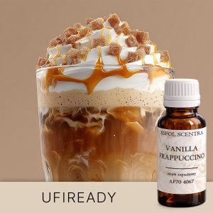 Kaffeegetränk mit Schlagsahne.